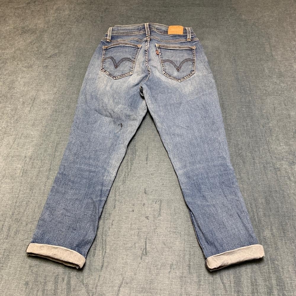 Levi's Jeans Women 6 24x23 Blue Denim Medium Wash Travel Straight Leg Cuffed Hem